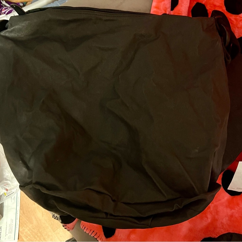 Peace Love World Large  new wtags Black Slouchy Bag Purse By Alana Vilisante - Picture 3 of 8